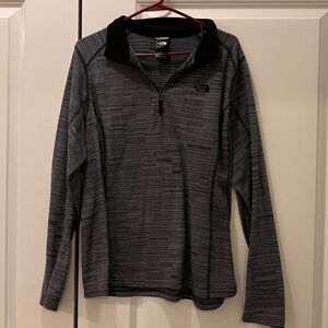 Dark grey and black 1/4 zip from The North Face. Cozy!